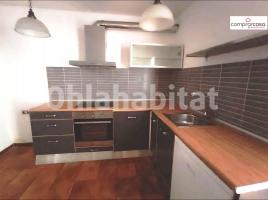 Pis, 125 m², prop de bus i tren