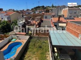 Houses (terraced house), 198 m², near bus and train, almost new