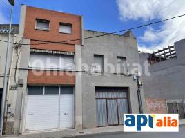 Casa (unifamiliar adossada), 209 m², prop de bus i tren