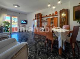 Piso, 61 m², cerca de bus y tren