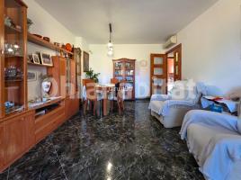 Piso, 61 m², cerca de bus y tren