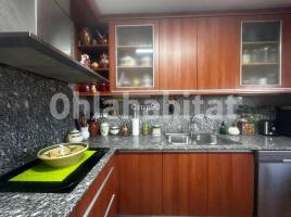 Pis, 98 m², prop de bus i tren