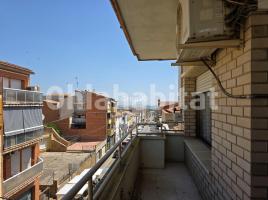 Piso, 184 m², cerca de bus y tren