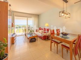 Piso, 136 m², cerca de bus y tren, seminuevo