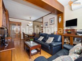 Piso, 80 m², cerca de bus y tren