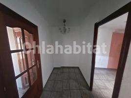 Pis, 71 m², prop de bus i tren