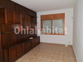 Pis, 44 m², prop de bus i tren
