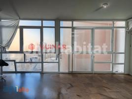 Loft, 54 m², prop de bus i tren