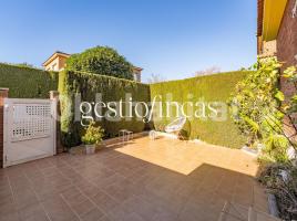Unifamiliar adosada, 160 m², cerca de bus y tren, seminuevo, Vilafortuny-Cap de Sant Pere