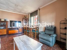 Pis, 98 m², prop de bus i tren