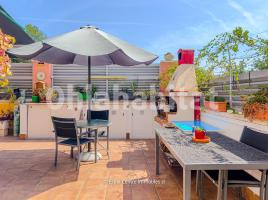 Unifamiliar adosada, 162 m², cerca de bus y tren, seminuevo