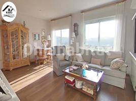 (unifamiliar aïllada), 152 m², près de bus et de train