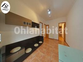 Piso, 71 m², cerca de bus y tren