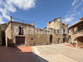 Houses (country house), 790 m², near bus and train