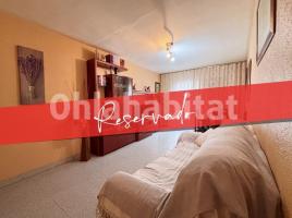 Piso, 85 m², cerca de bus y tren