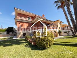 Houses (detached house), 300 m², near bus and train, Els Masos