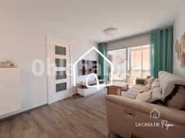 Flat, 82 m², near bus and train