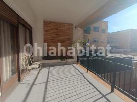 Flat, 180 m², near bus and train