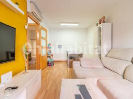 Flat, 70 m², close to bus and metro, Nou Barris 