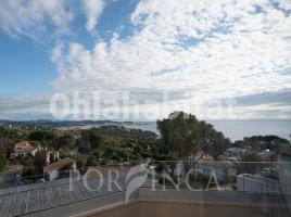  (unifamiliar aïllada), 224 m², près de bus et de train, presque neuf