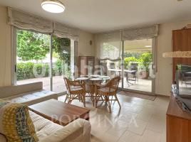 Piso, 120 m², cerca de bus y tren, seminuevo