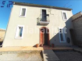  (casa rural), 570 m², près de bus et de train