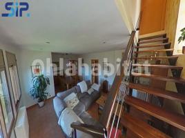  (unifamiliar aïllada), 155 m², près de bus et de train, La Rubiola