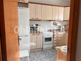 Houses (detached house), 169 m², near bus and train