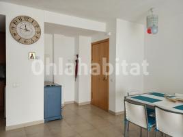 Piso, 67 m², cerca de bus y tren, seminuevo