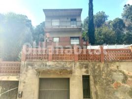 Houses (detached house), 235 m², near bus and train