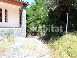Casa (unifamiliar aislada), 256 m², cerca de bus y tren