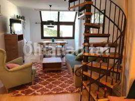 Flat, 76 m², near bus and train