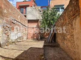 Suelo urbano, 180 m²