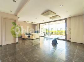  (unifamiliar aïllada), 360 m², près de bus et de train, Calle la Mistela