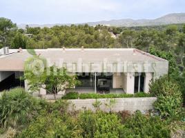  (unifamiliar aïllada), 360 m², près de bus et de train, Calle la Mistela