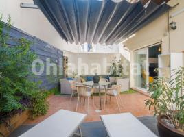 Piso, 84 m², cerca de bus y tren, seminuevo