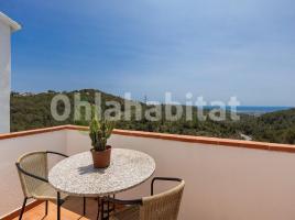 Houses (detached house), 204 m², near bus and train