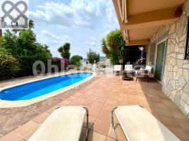 Casa (unifamiliar aislada), 286 m², cerca de bus y tren