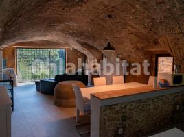 Houses (detached house), 1324 m², near bus and train