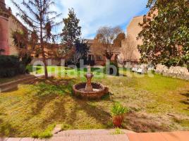 Casa (unifamiliar aislada), 520 m², cerca de bus y tren