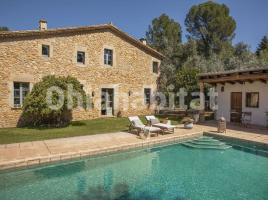Casa (unifamiliar aislada), 470 m², cerca de bus y tren