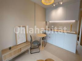 Pis, 51 m², prop de bus i tren