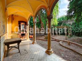 Houses (detached house), 495 m², near bus and train