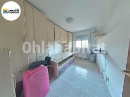 Attic, 74 m², near bus and train, Travesía Travessera de Barcelona