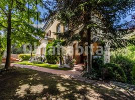  (xalet / torre), 296 m²