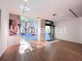Alquiler local comercial, 70 m², cerca de bus y tren, Rambla de Catalunya, 88