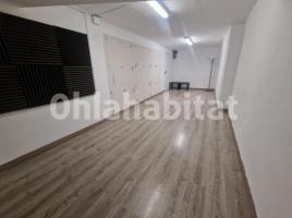 Alquiler local comercial, 341 m², cerca bus y metro, Calle de Robrenyo