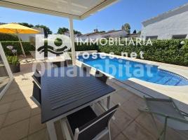 Houses (terraced house), 139 m², Zona