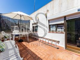 Piso, 63 m², Calle dels Pirineus
