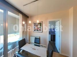 Piso, 133 m², cerca de bus y tren, seminuevo